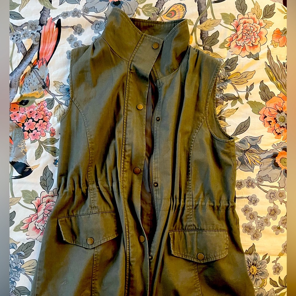 Camo Green Utility Vest